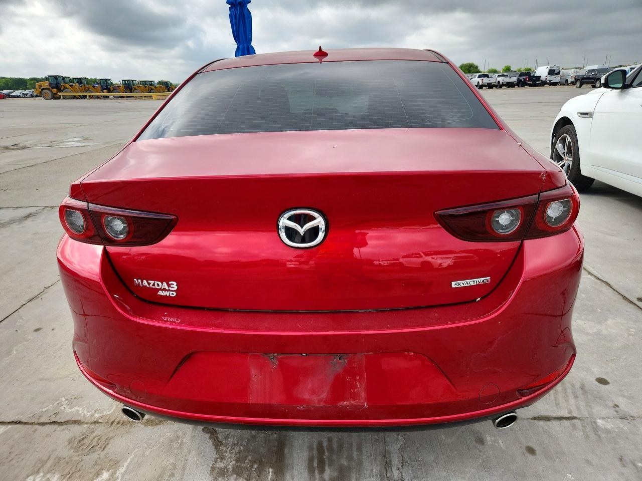 2023 Mazda 3 Premium - Image 6