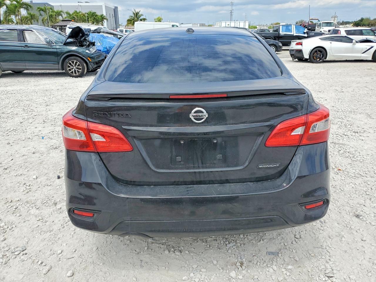 2018 Nissan Sentra Sr - Фото 6