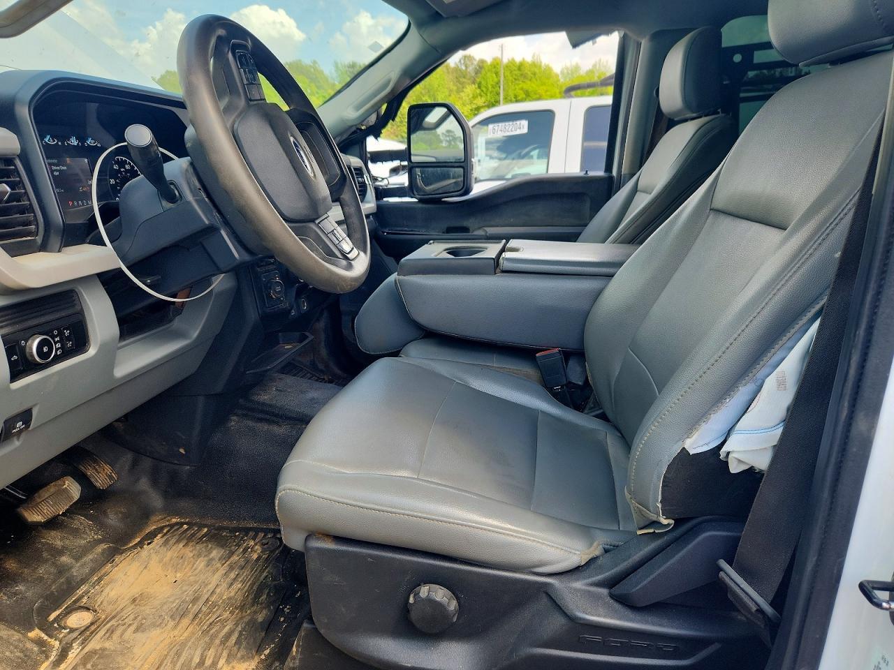 2023 Ford F350 Super Duty - Фото 7