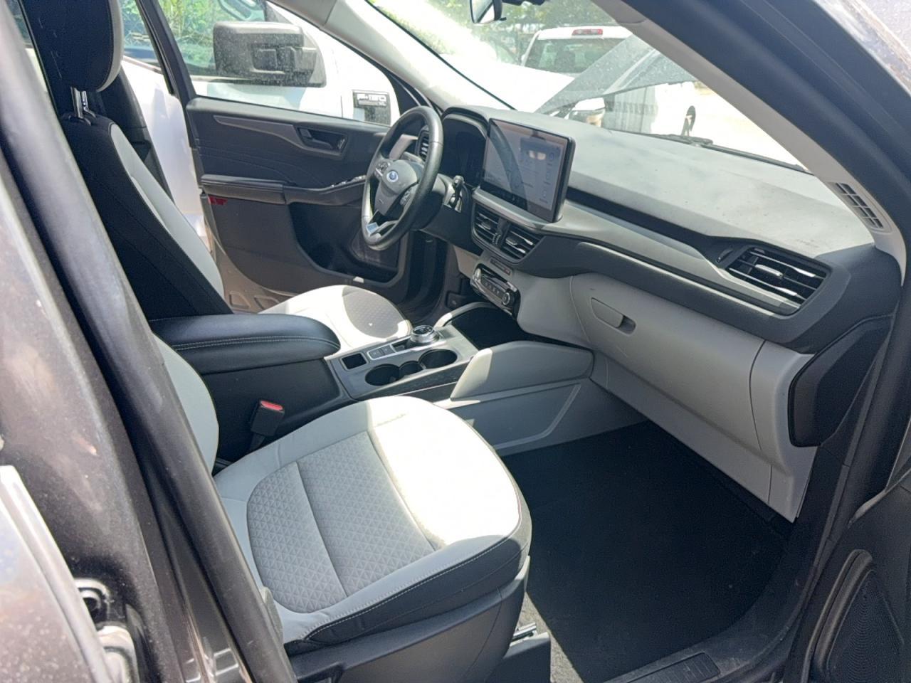 2024 Ford Escape Active - Image 5