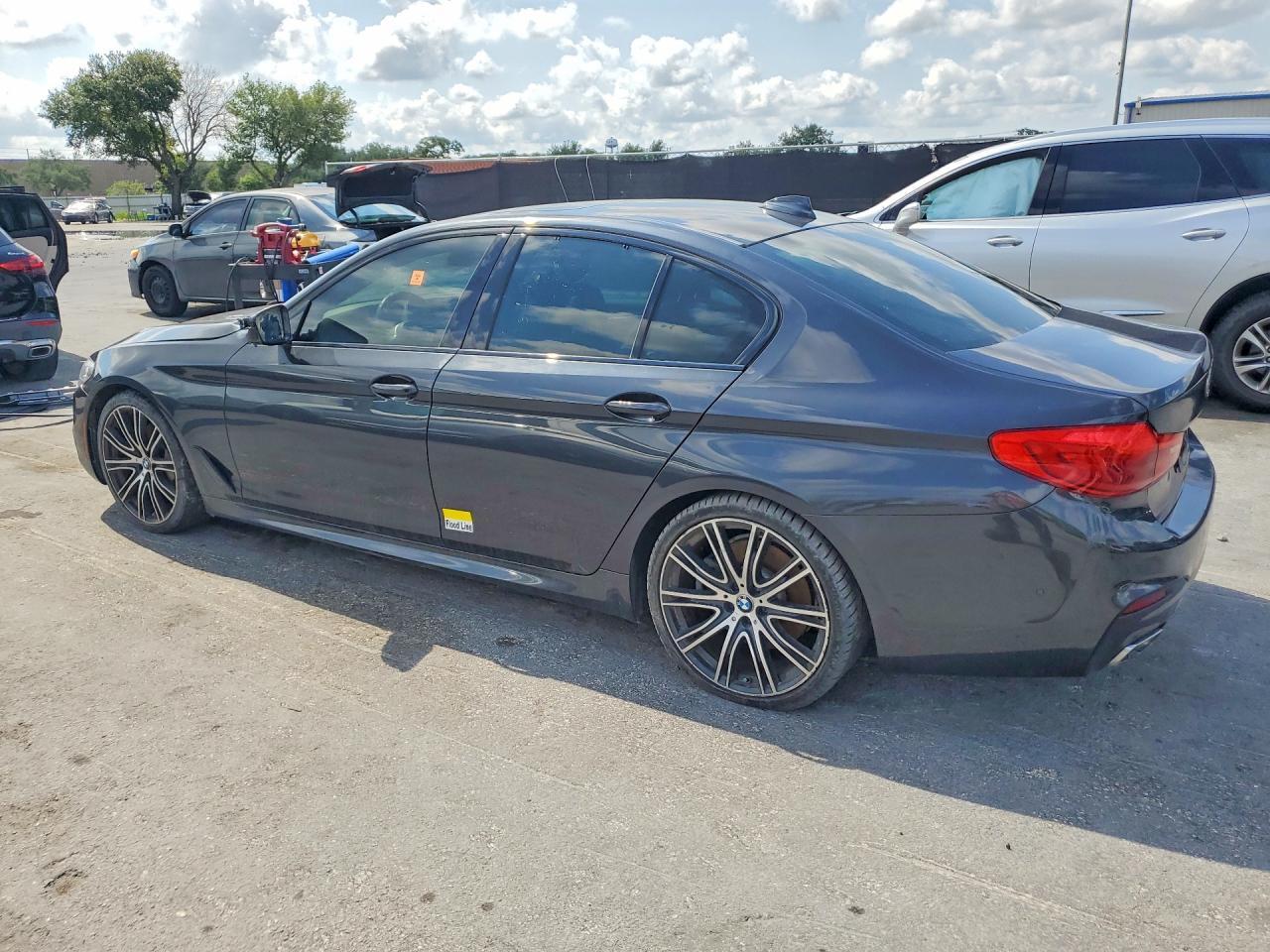 2019 BMW 540 I - Фото 2