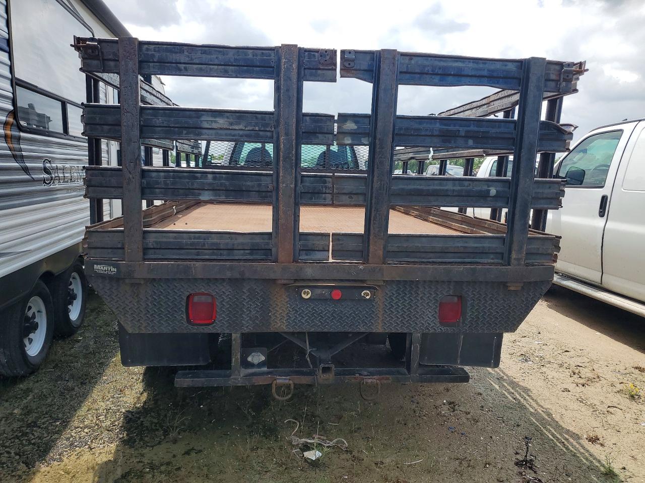 2000 Ford F450 - Image 6