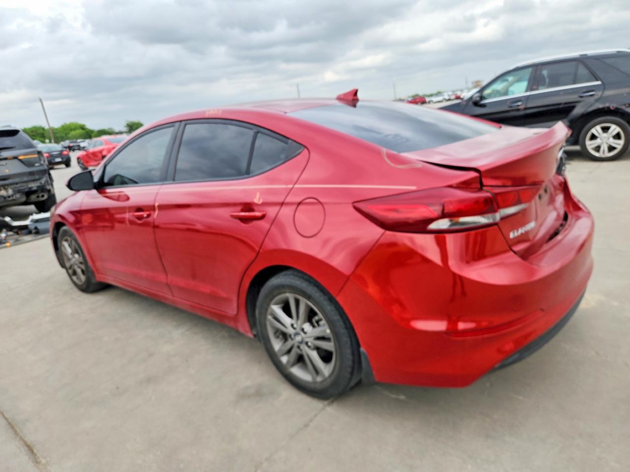 2018 Hyundai Elantra Sel - Image 2