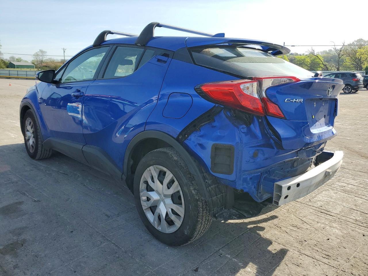 2019 Toyota C-Hr Le - Image 2