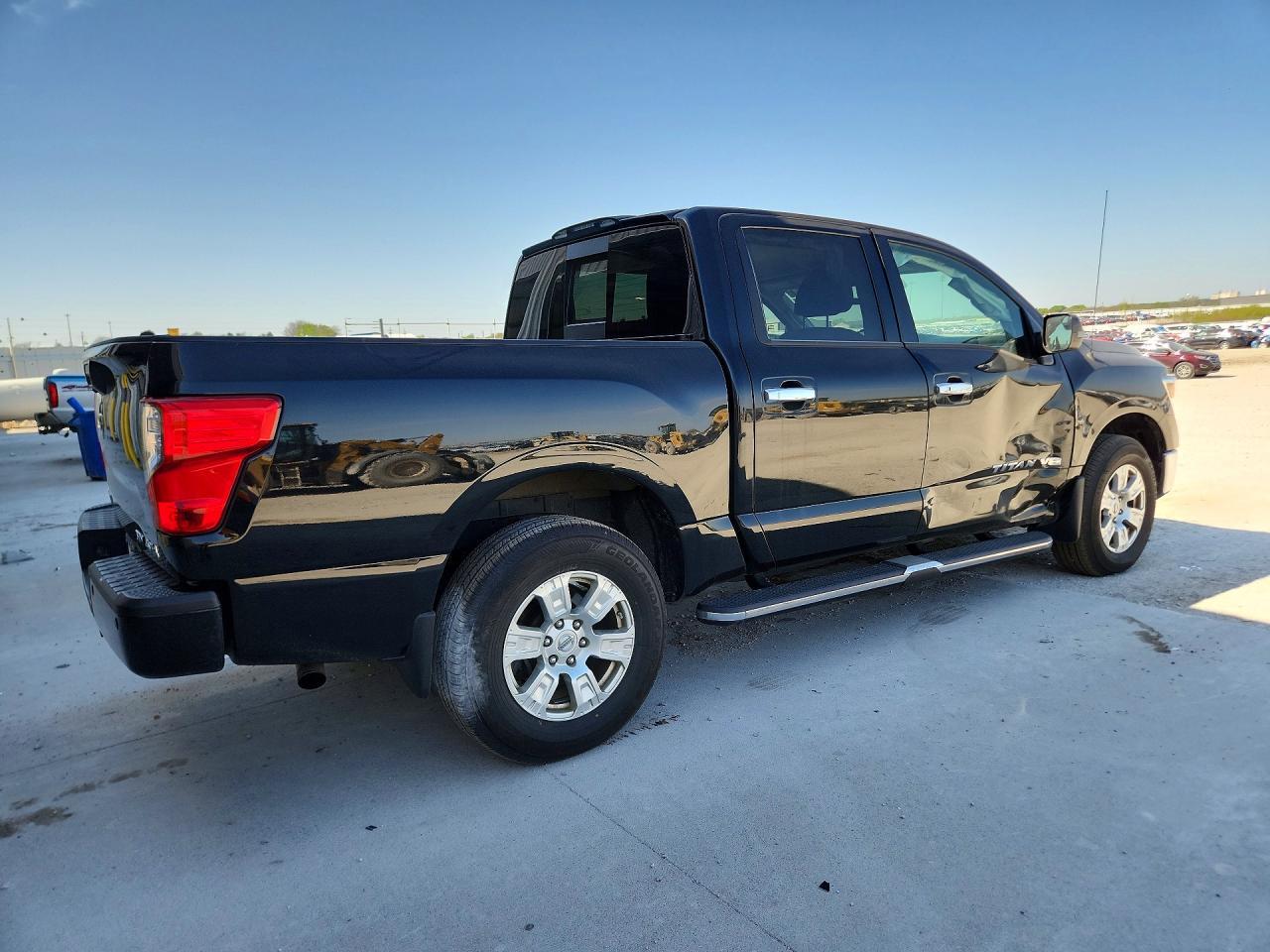 2019 Nissan Titan Sv - Фото 3
