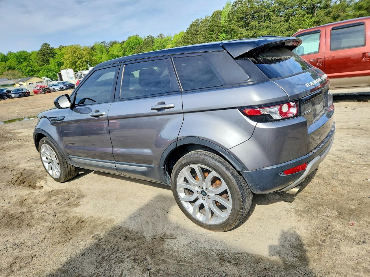 2015 Land Rover Range Rover Evoque Pure Plus - Image 2