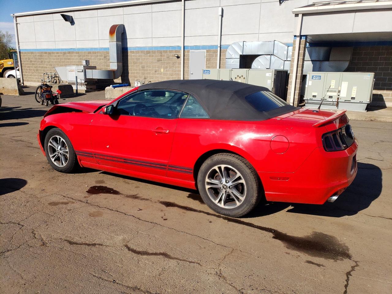 2014 Ford Mustang - Фото 2