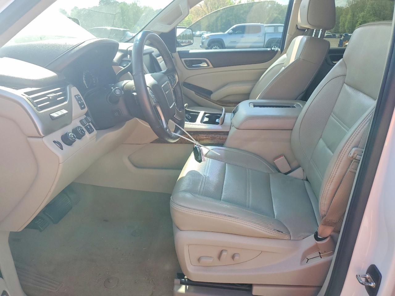 2015 GMC Yukon Denali - Фото 7