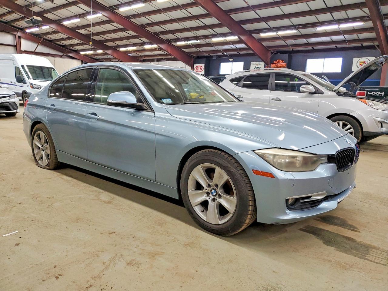 2013 BMW 328 I - Фото 4