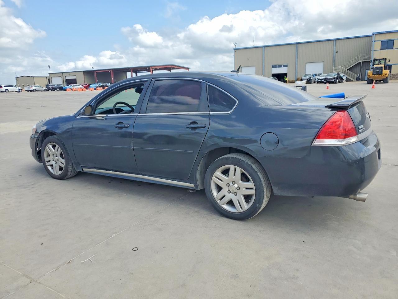 2015 Chevrolet Impala Limited Lt - Image 2