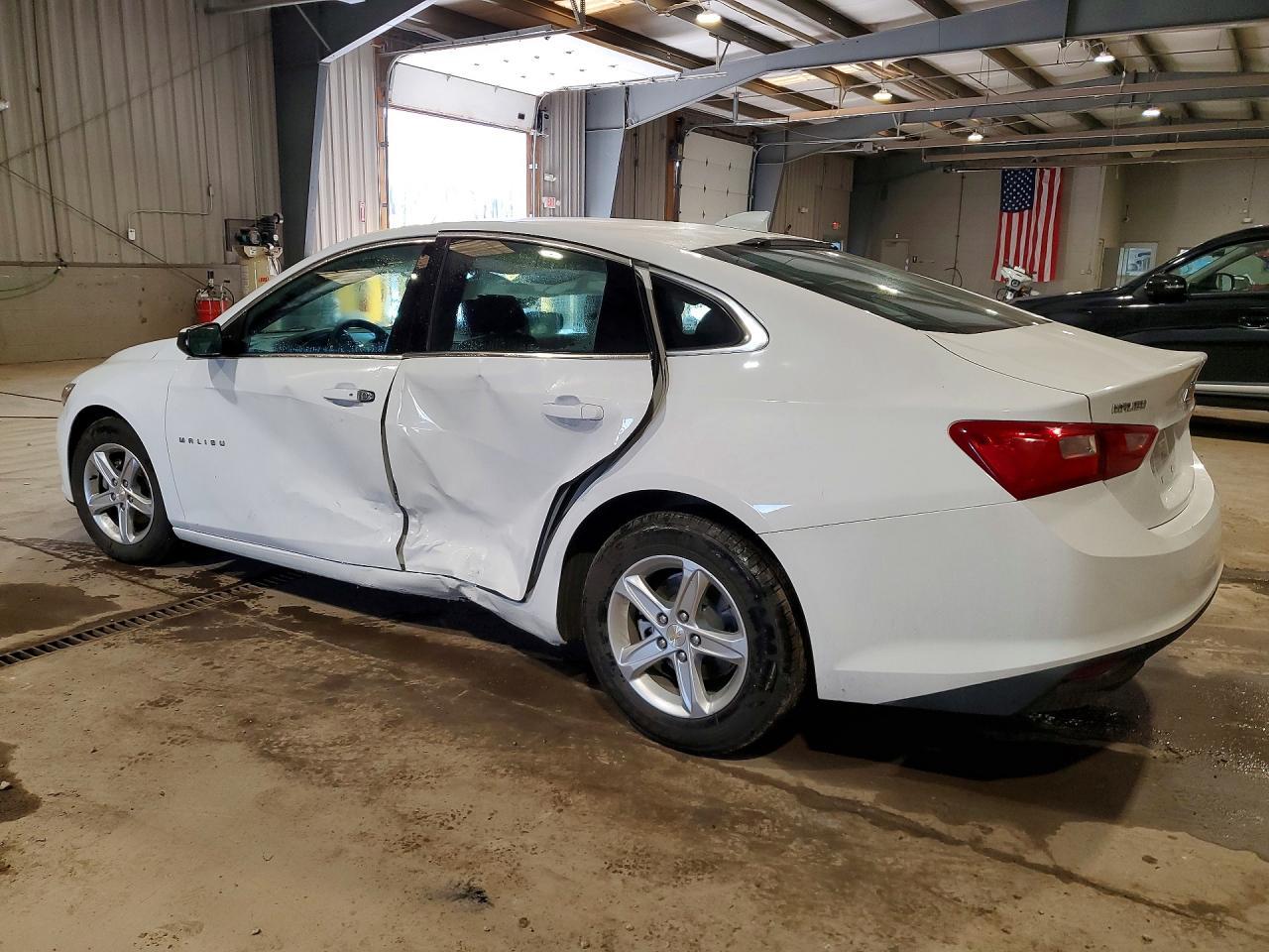2023 Chevrolet Malibu Lt - Фото 2