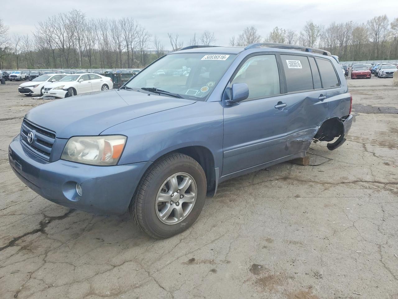 2004 Toyota Highlander Base