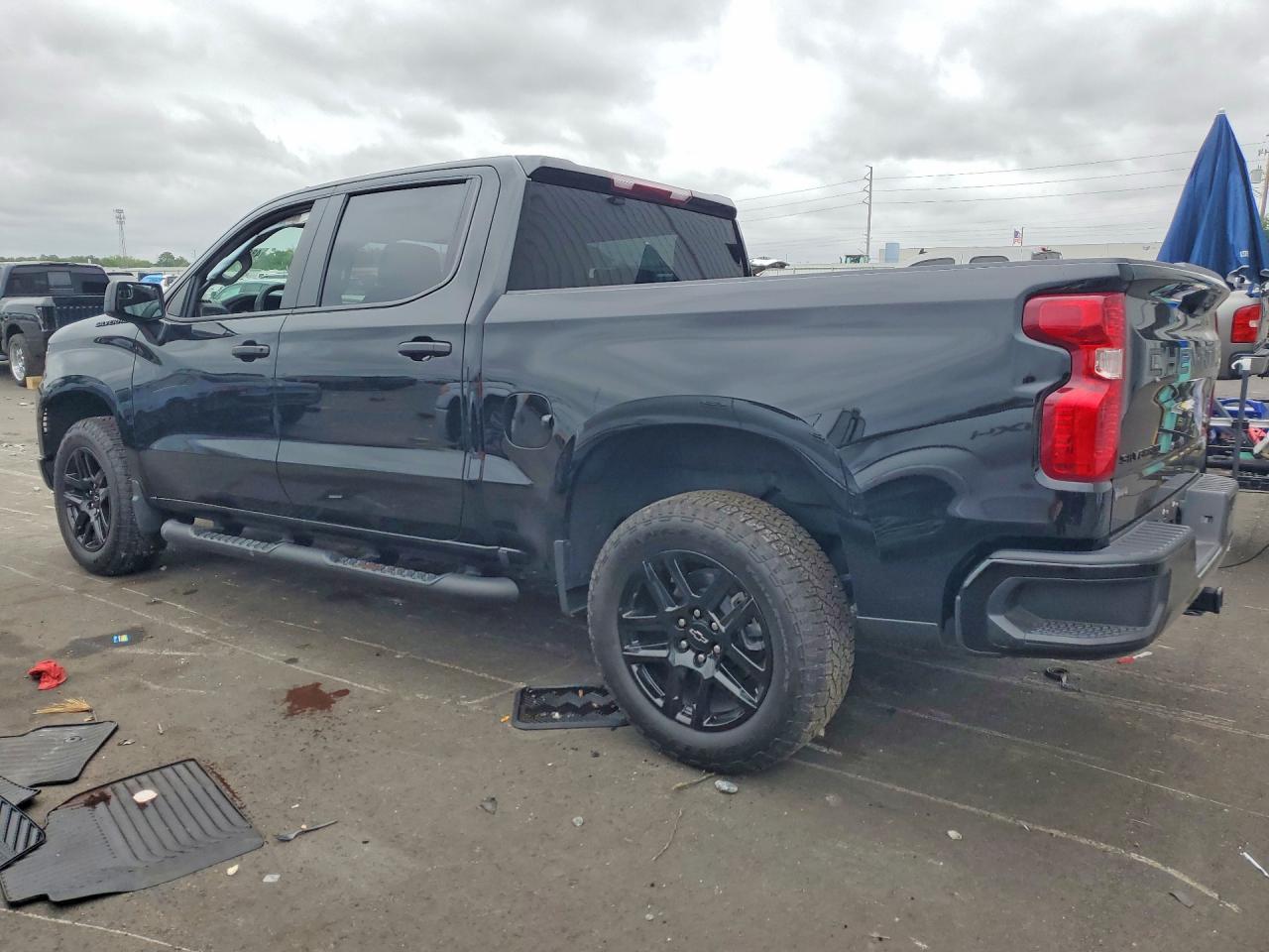 2026 Chevrolet Silverado C1500 Custom - Image 2