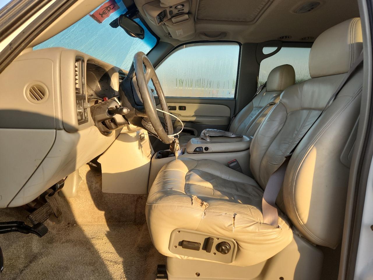 2001 Chevrolet Suburban C1500 - Фото 7