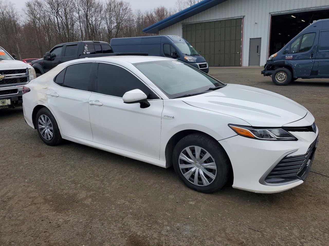 2021 Toyota Camry Hybrid Le - Фото 4