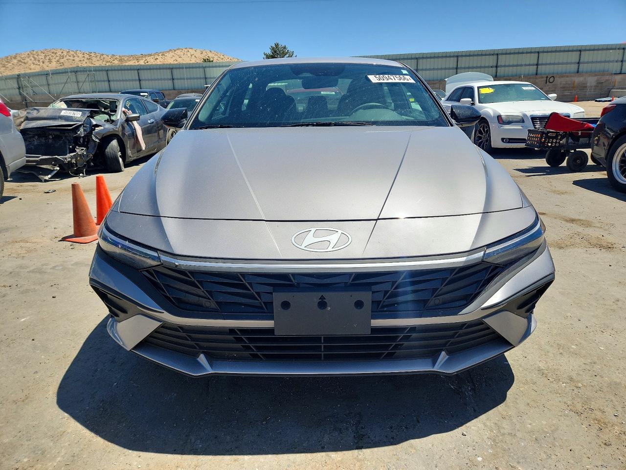 2025 Hyundai Elantra Sel Sport - Image 5