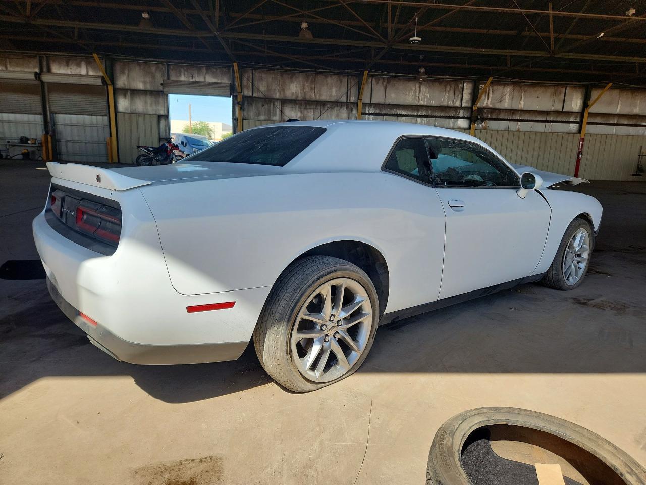 2022 Dodge Challenger Gt - Image 3