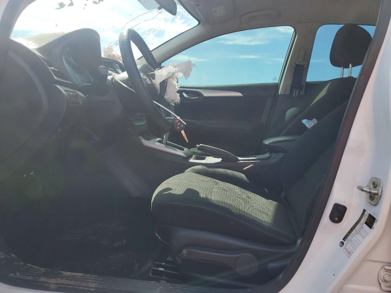 2019 Nissan Sentra S - Фото 7