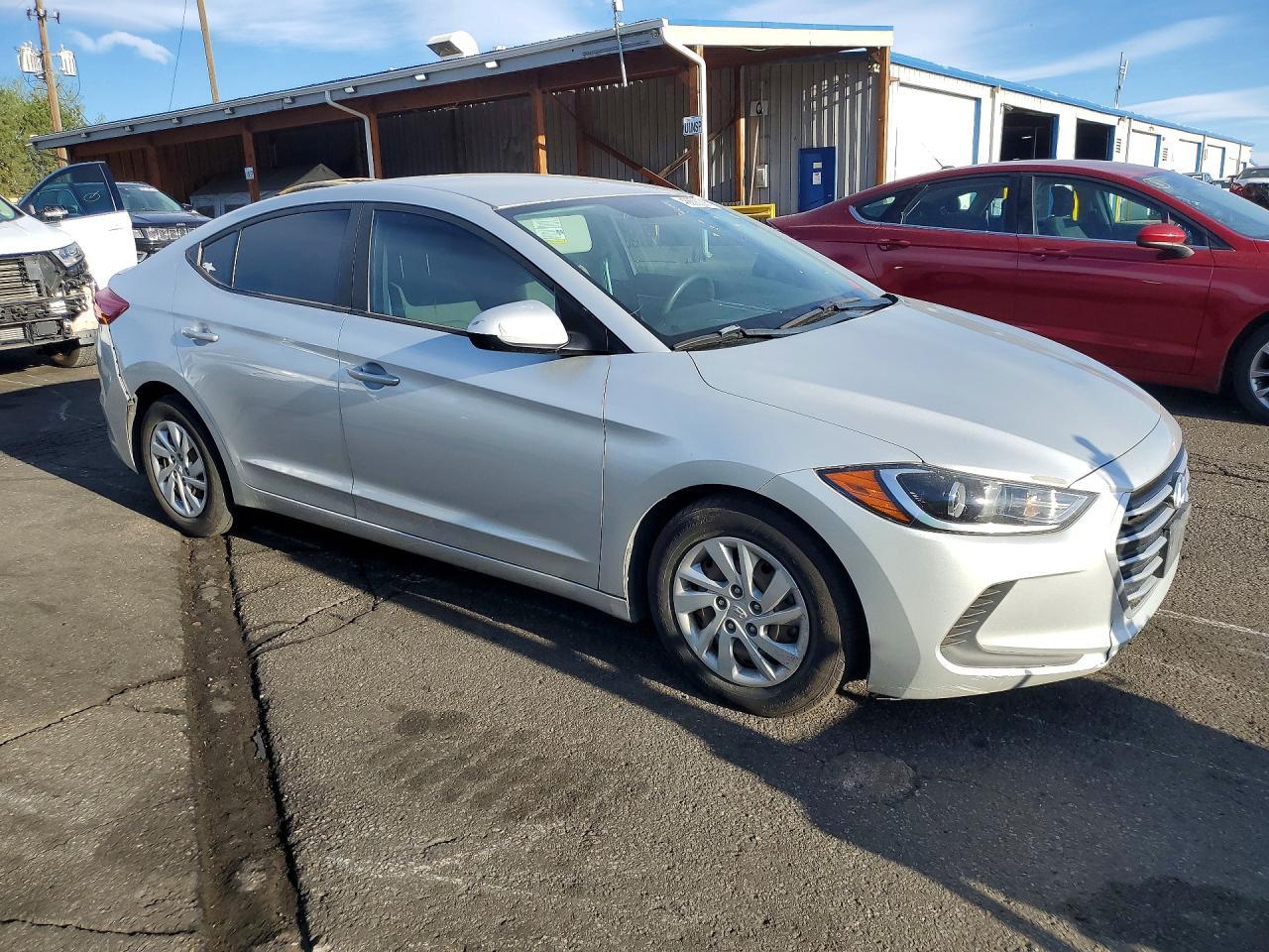 2018 Hyundai Elantra Se - Фото 4