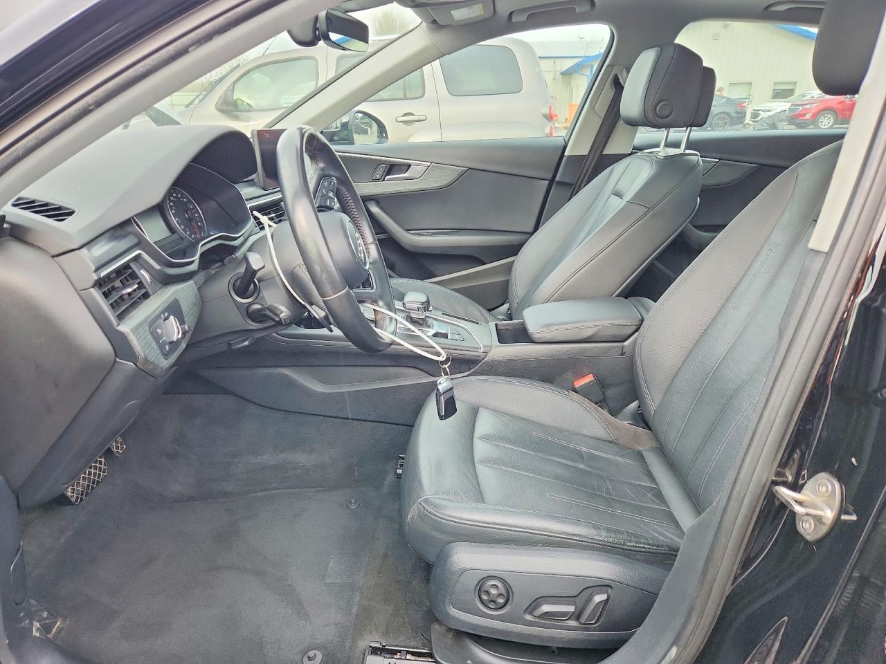 2017 Audi A4 Premium - Фото 7