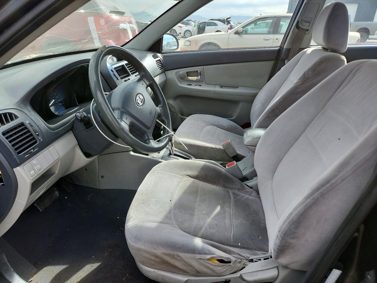 2009 Kia Spectra Lx - Image 7