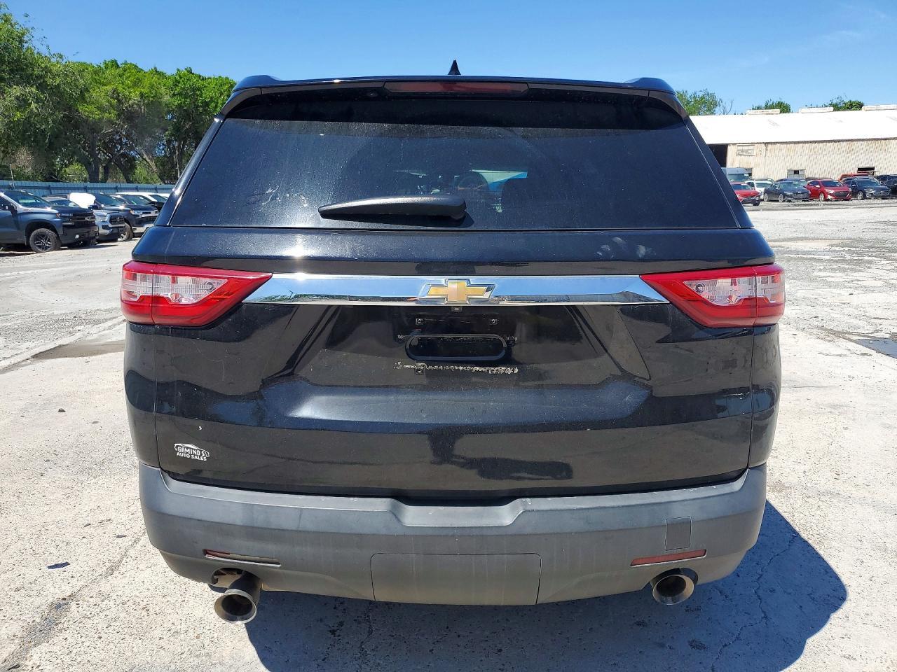 2018 Chevrolet Traverse Ls - Image 6