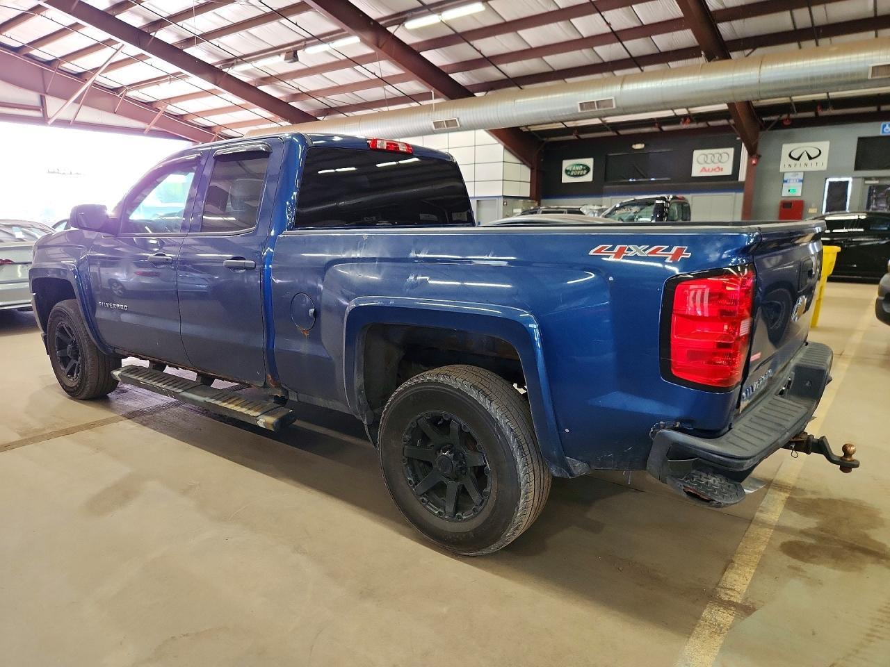 2017 Chevrolet Silverado K1500 - Фото 2