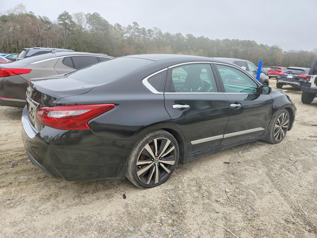 2017 Nissan Altima 2.5 S - Фото 3