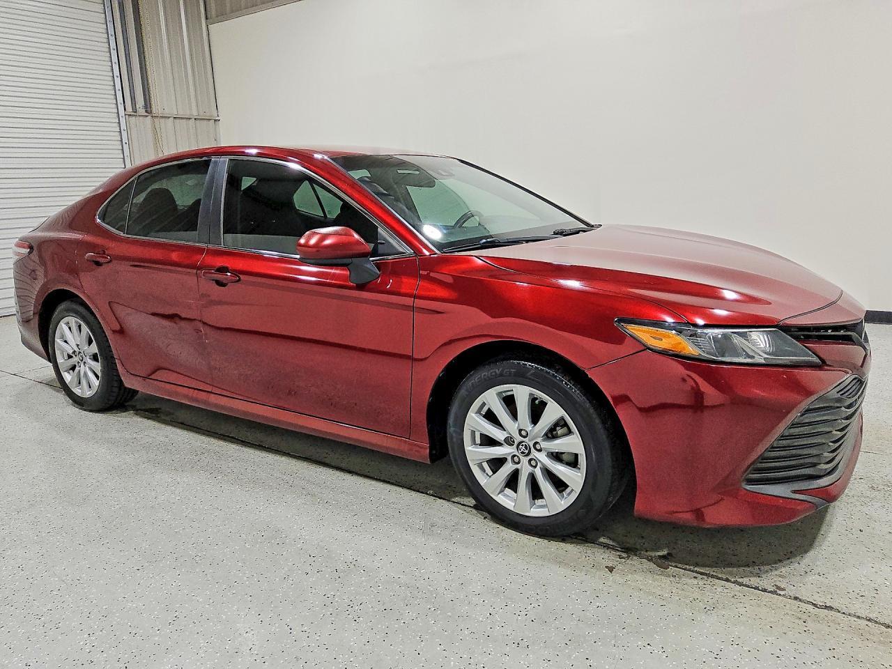 2019 Toyota Camry Le - Image 4