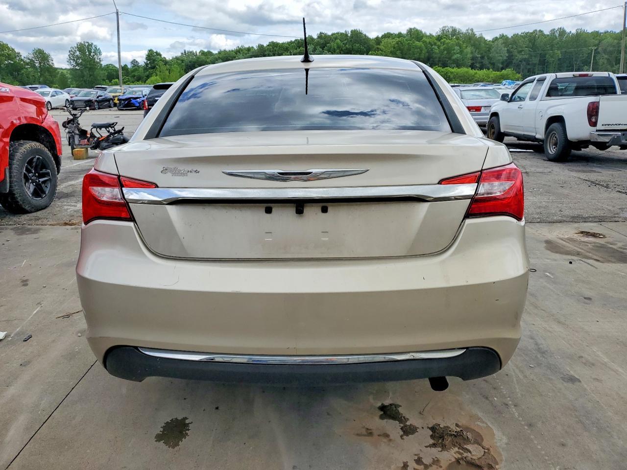2013 Chrysler 200 - Фото 6