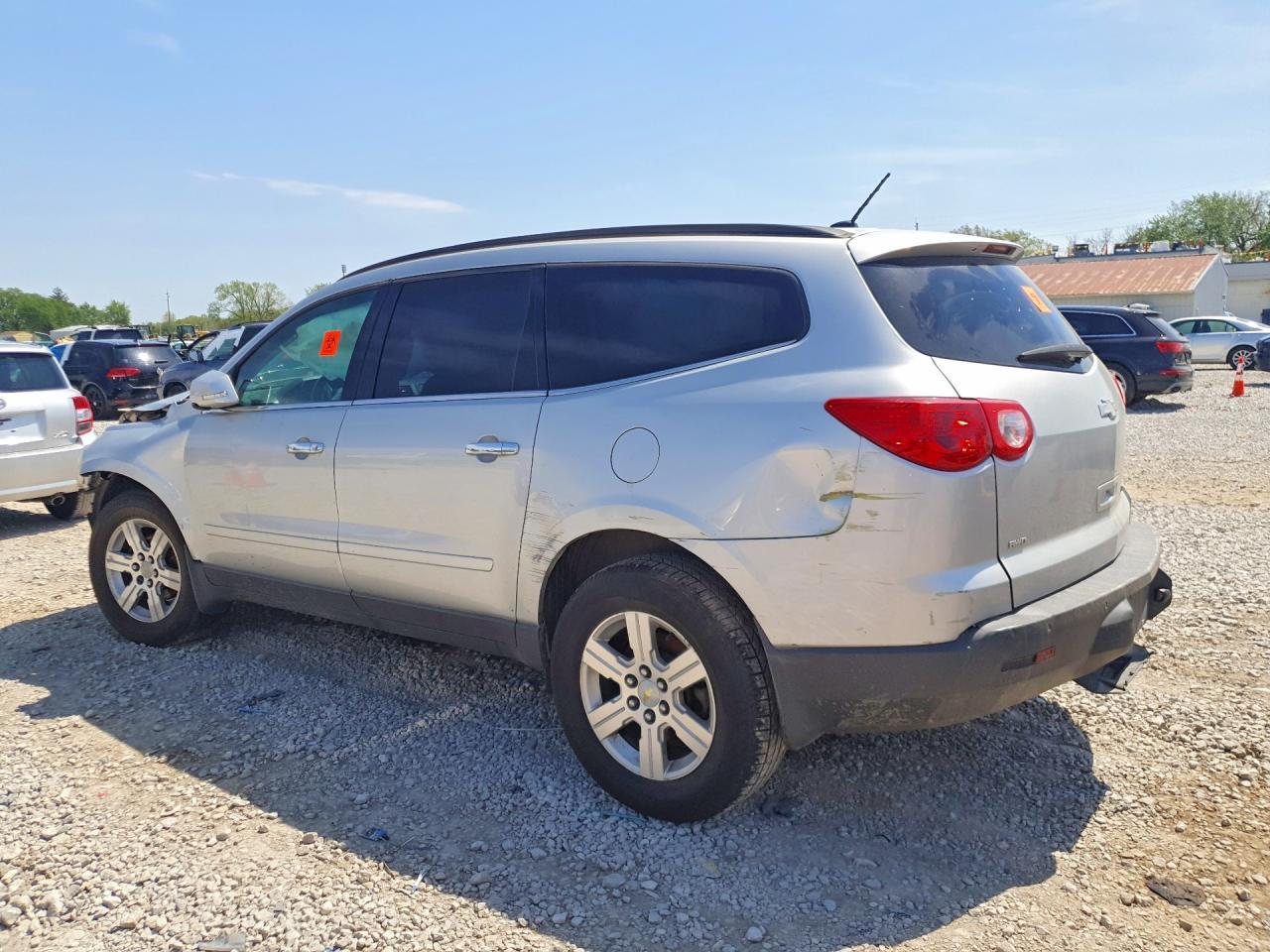 2011 Chevrolet Traverse Lt - Image 2