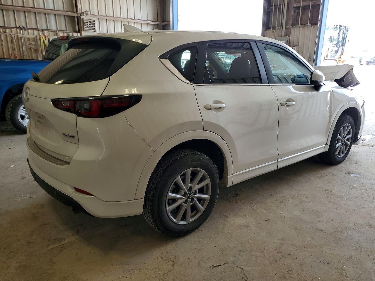 2024 Mazda Cx-5 Preferred - Image 3