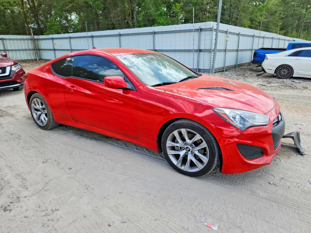 2013 Hyundai Genesis Coupe 2.0T - Фото 4