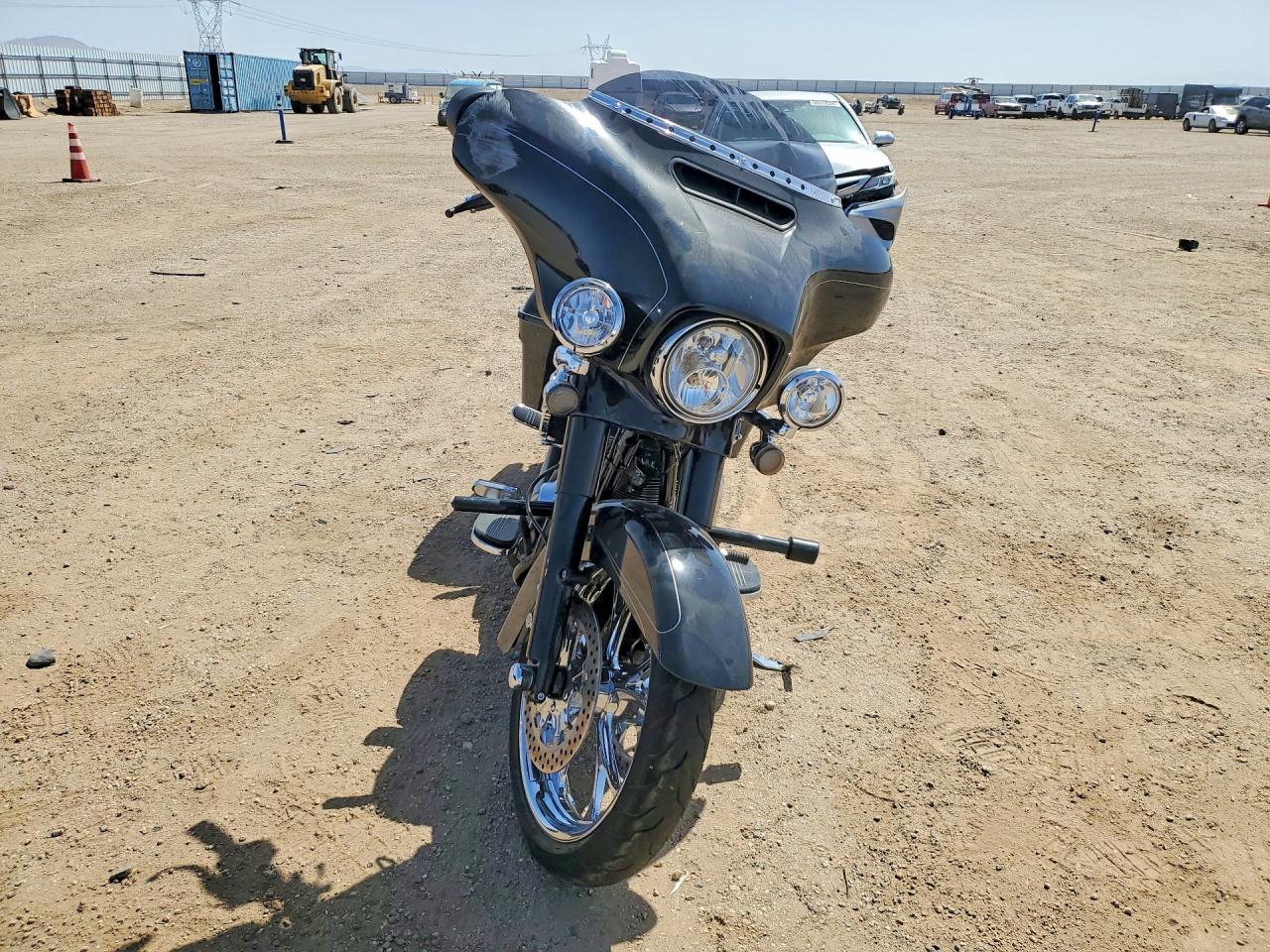 2016 Harley-Davidson Flhxs Street Glide Special - Фото 2