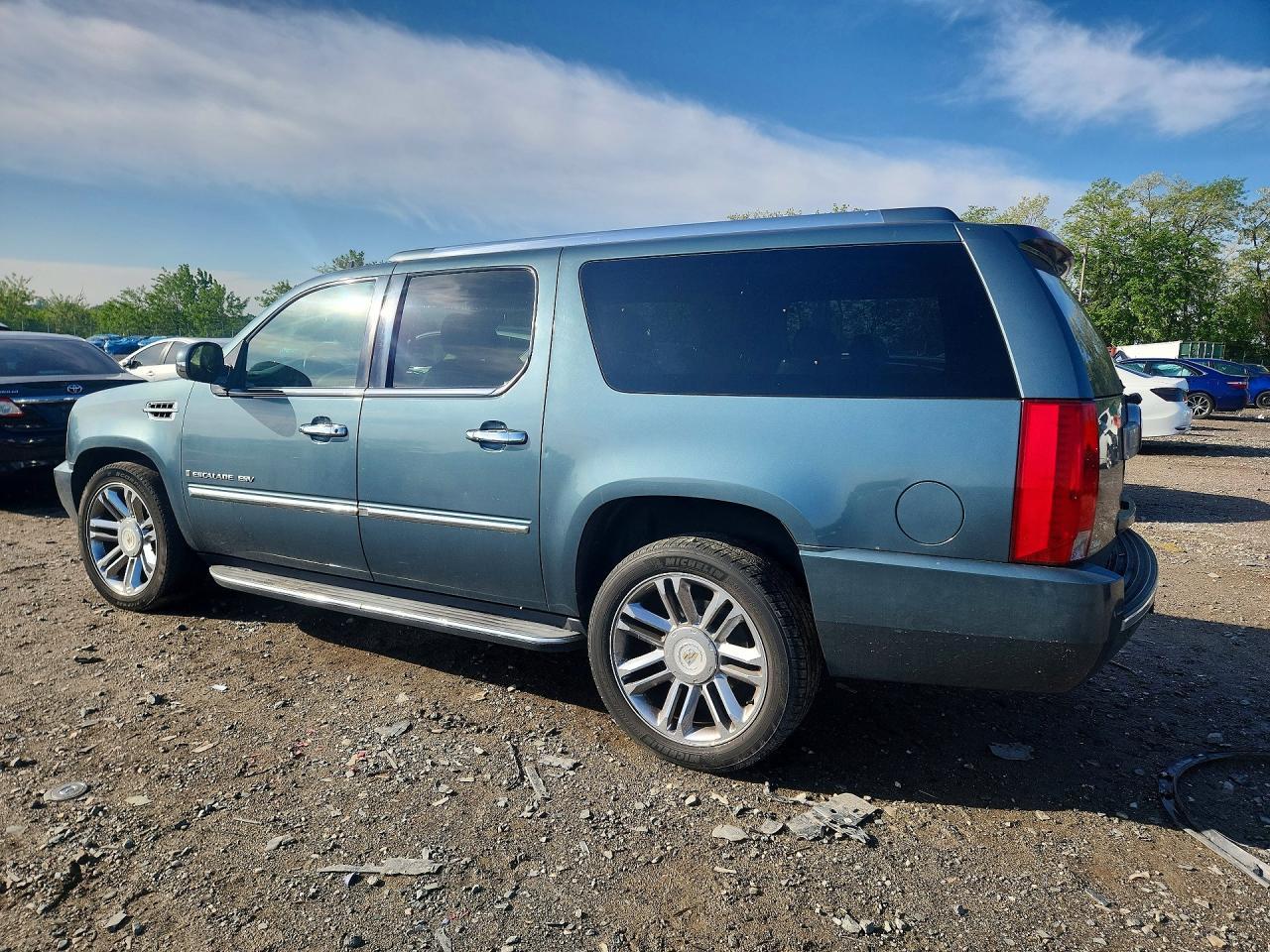 2008 Cadillac Escalade Esv - Фото 2