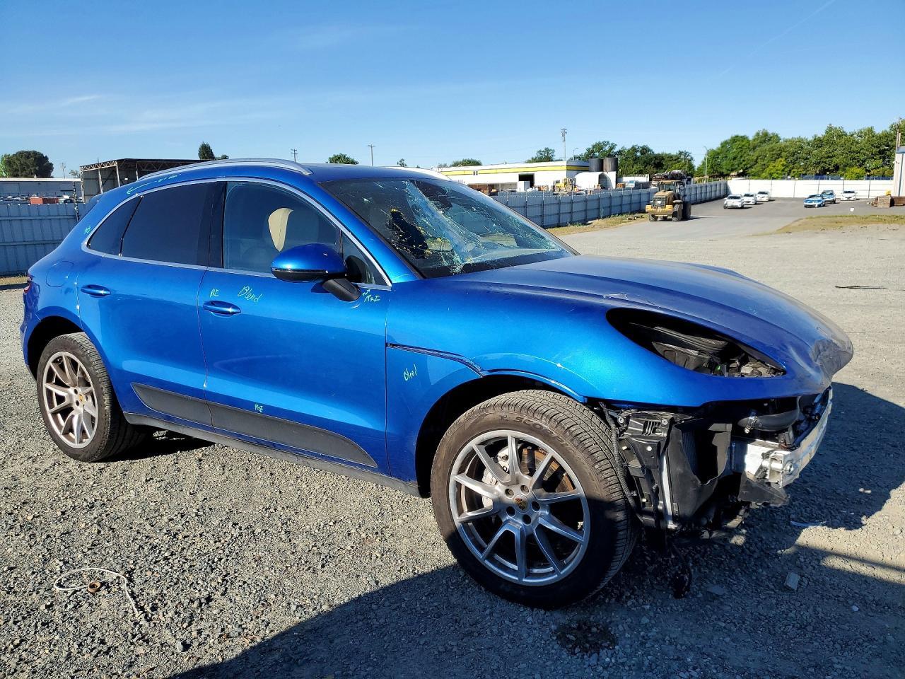 2017 Porsche Macan S - Image 4