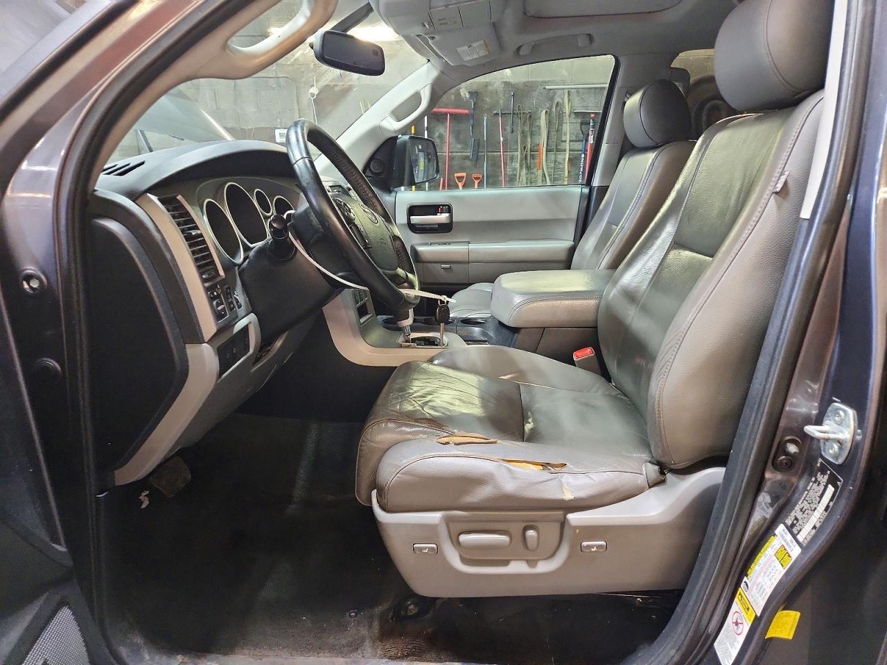 2012 Toyota Sequoia Limited - Фото 7