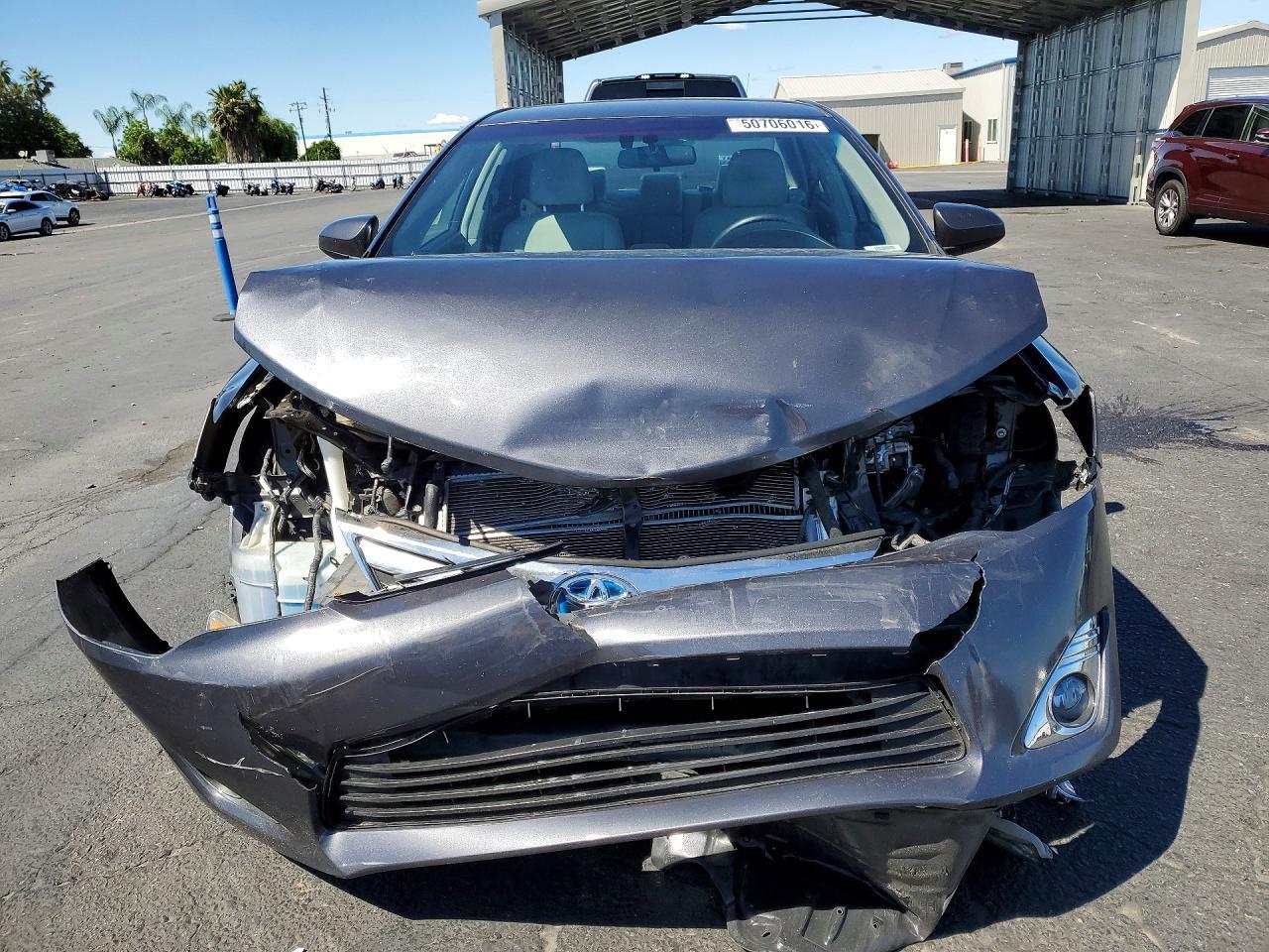 2013 Toyota Camry Hybrid Le - Фото 5