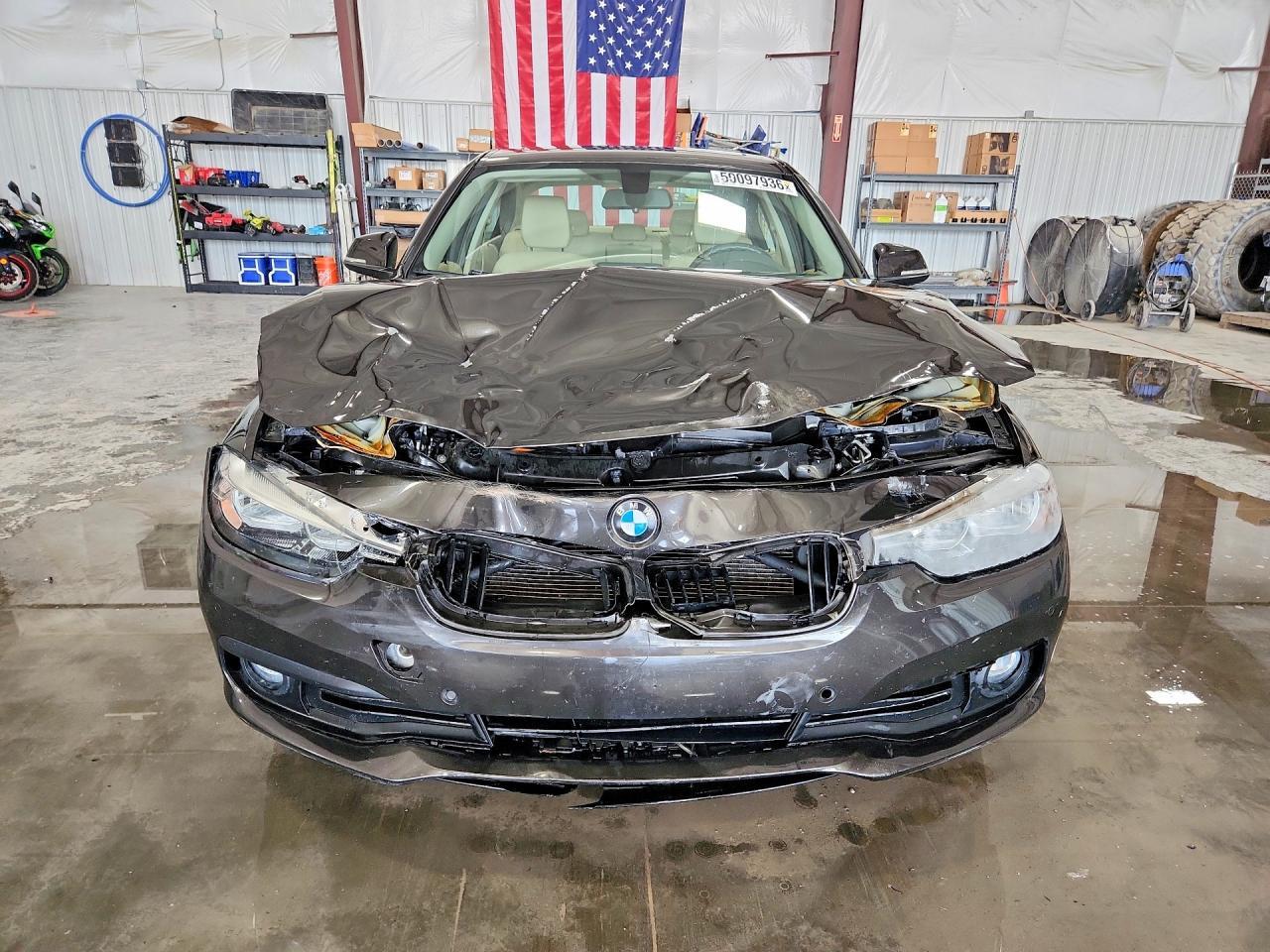 2016 BMW 320 I - Image 5