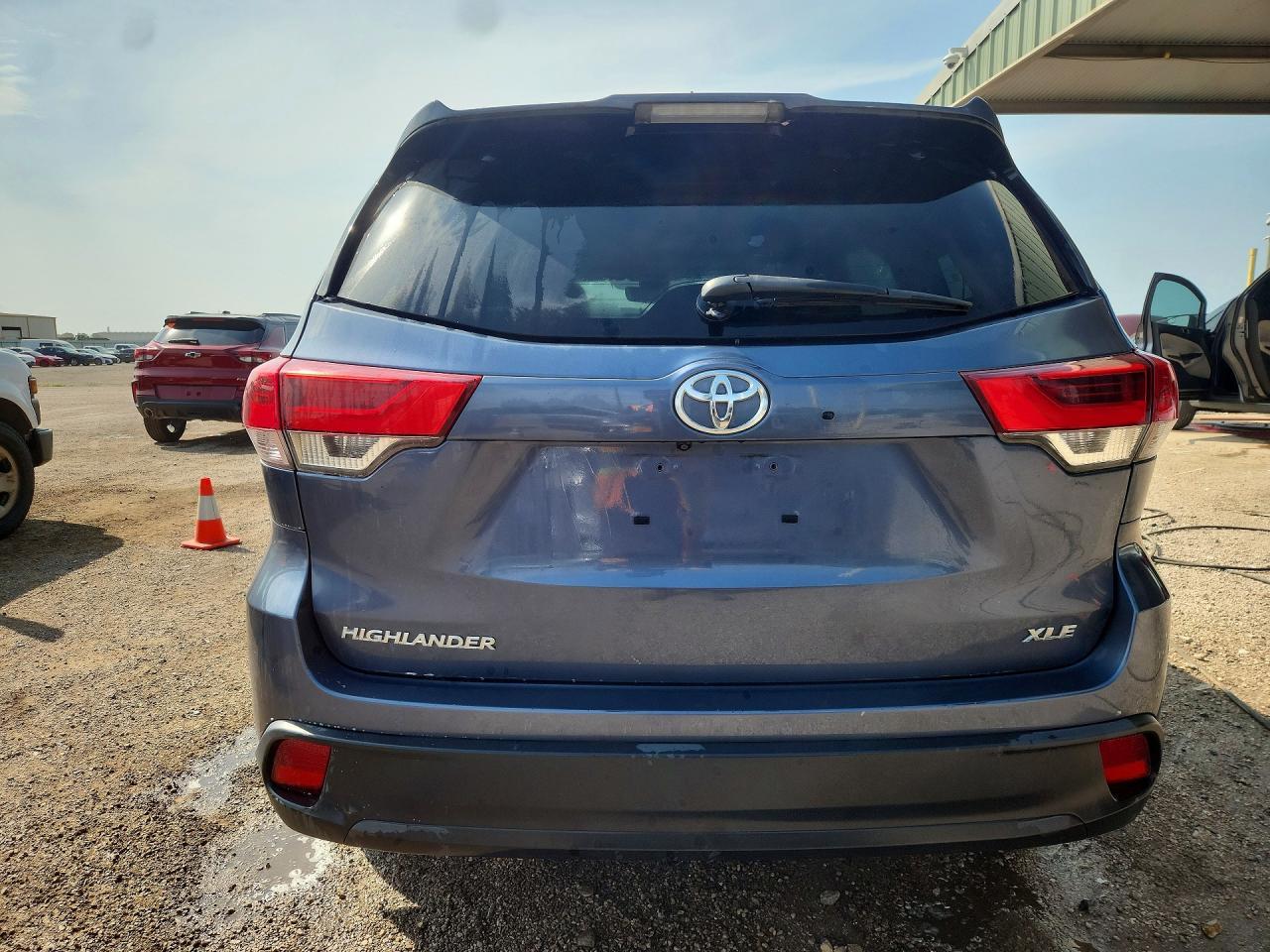 2019 Toyota Highlander Xle - Фото 6