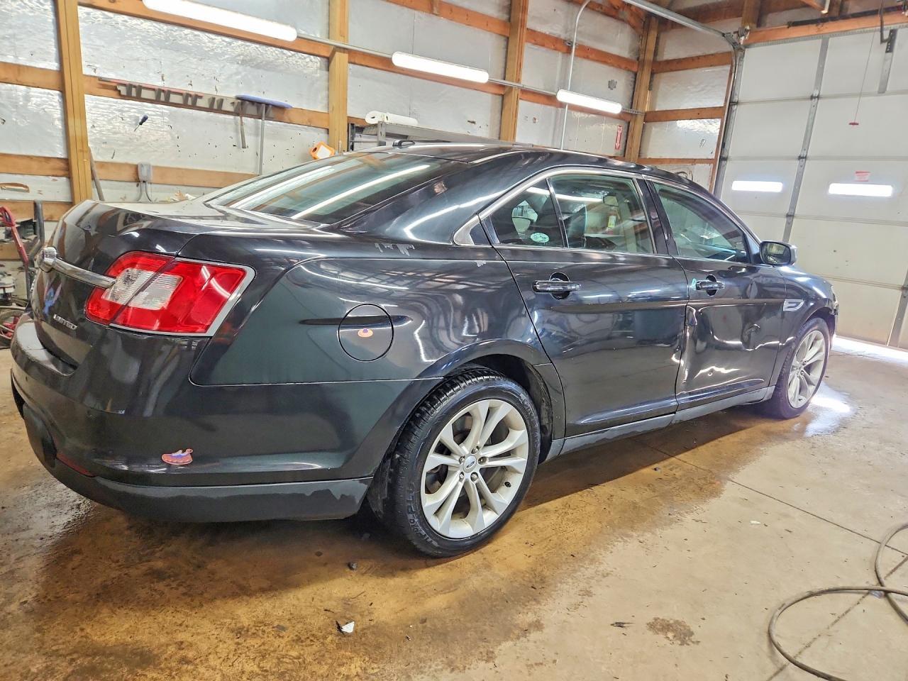 2011 Ford Taurus Limited - Фото 3
