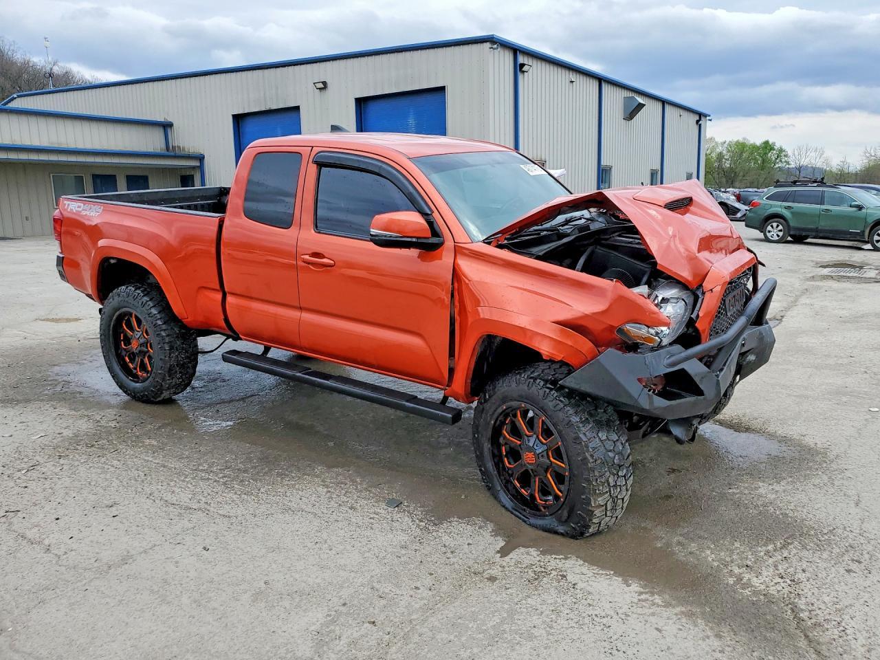 2016 Toyota Tacoma Trd Sport - Фото 4