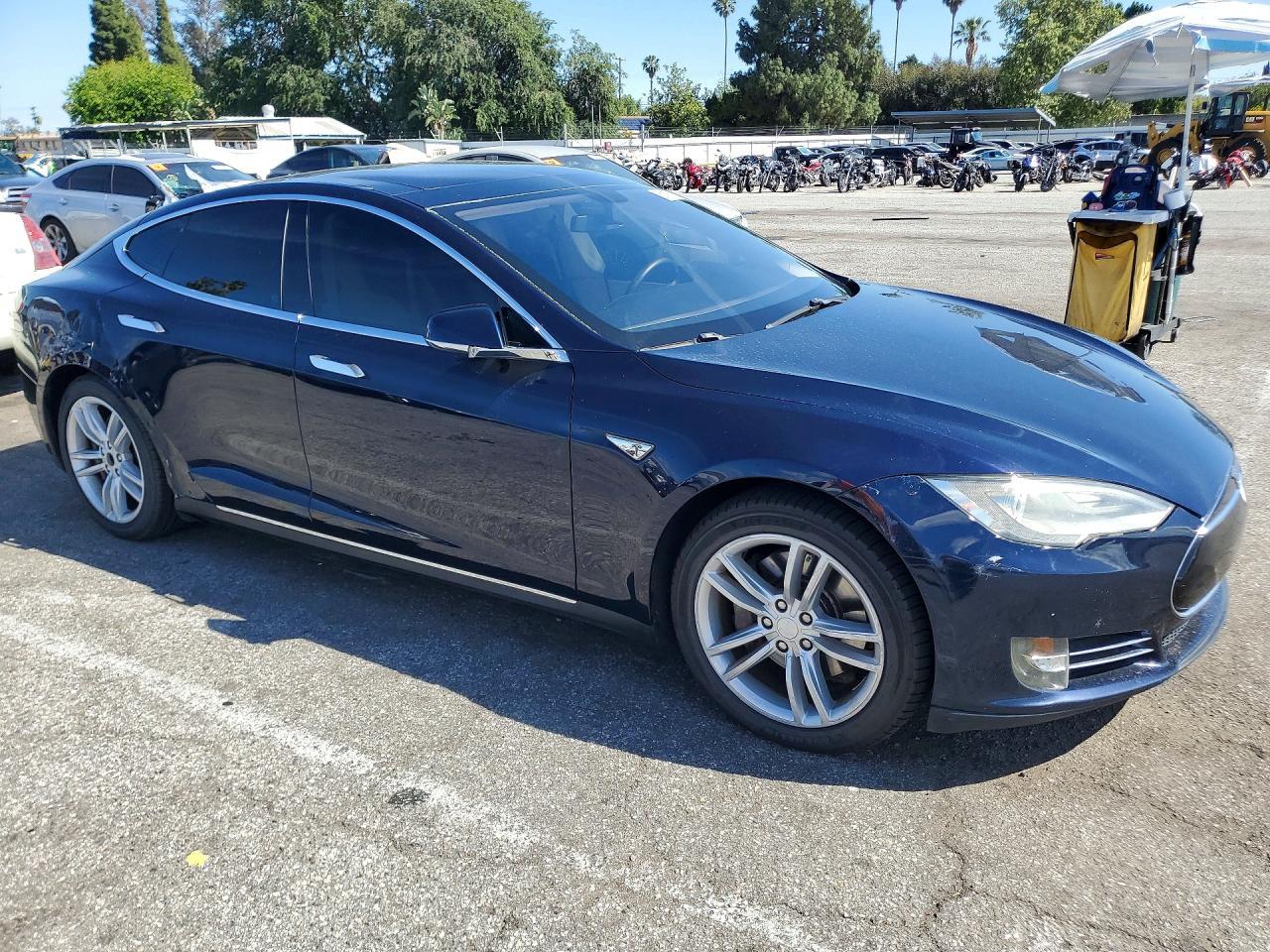 2013 Tesla Model S - Фото 4