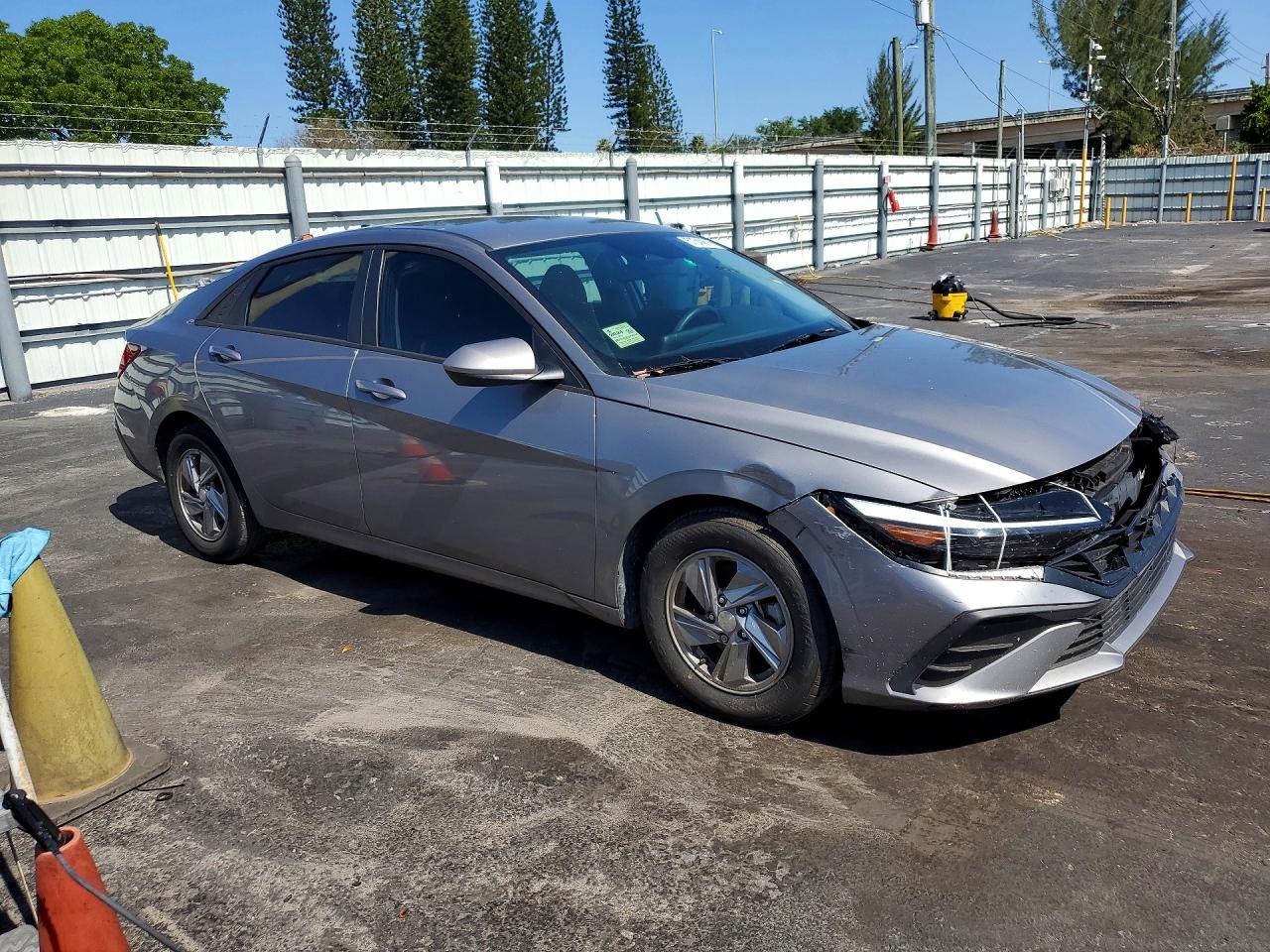 2024 Hyundai Elantra Se - Фото 4