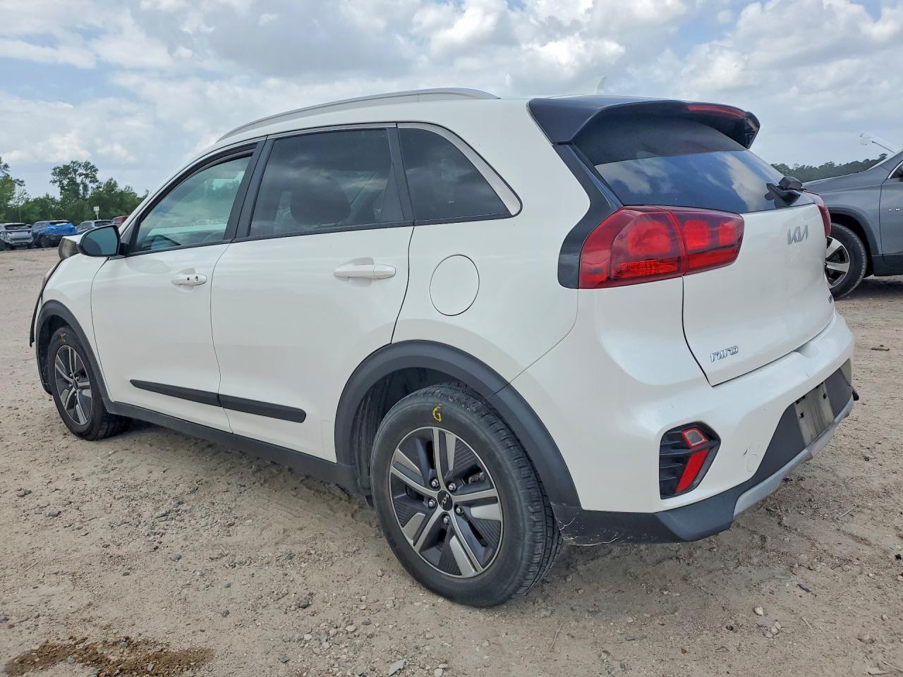 2022 Kia Niro Lxs - Фото 2
