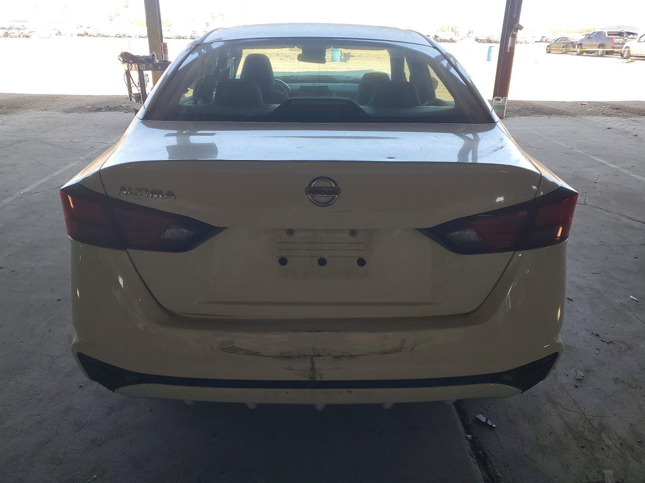 2021 Nissan Altima S - Фото 6