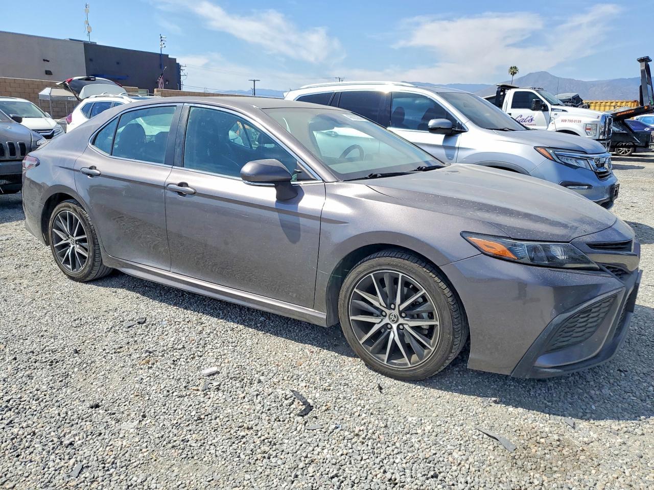 2023 Toyota Camry - Фото 4