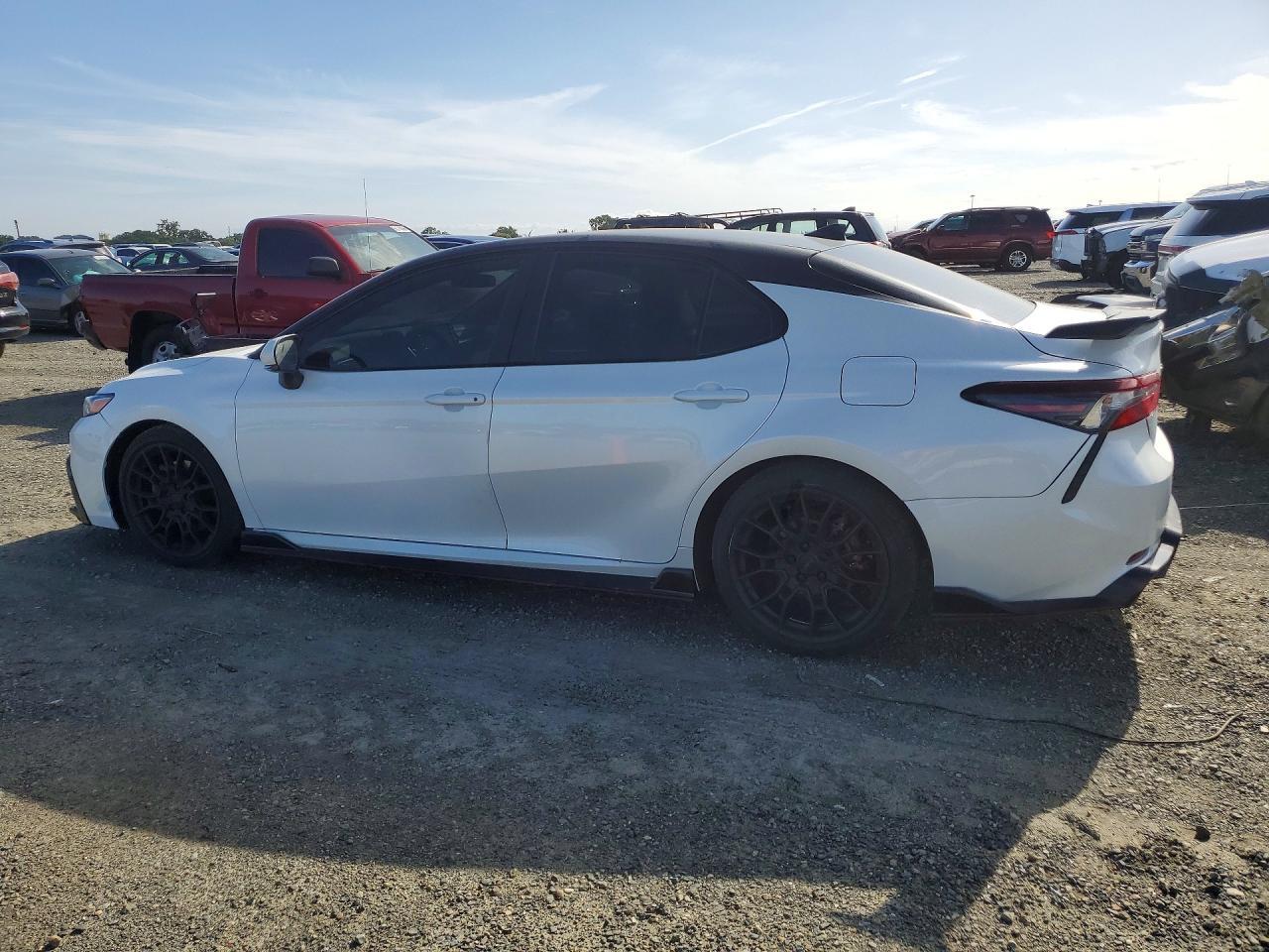 2024 Toyota Camry Trd - Фото 2