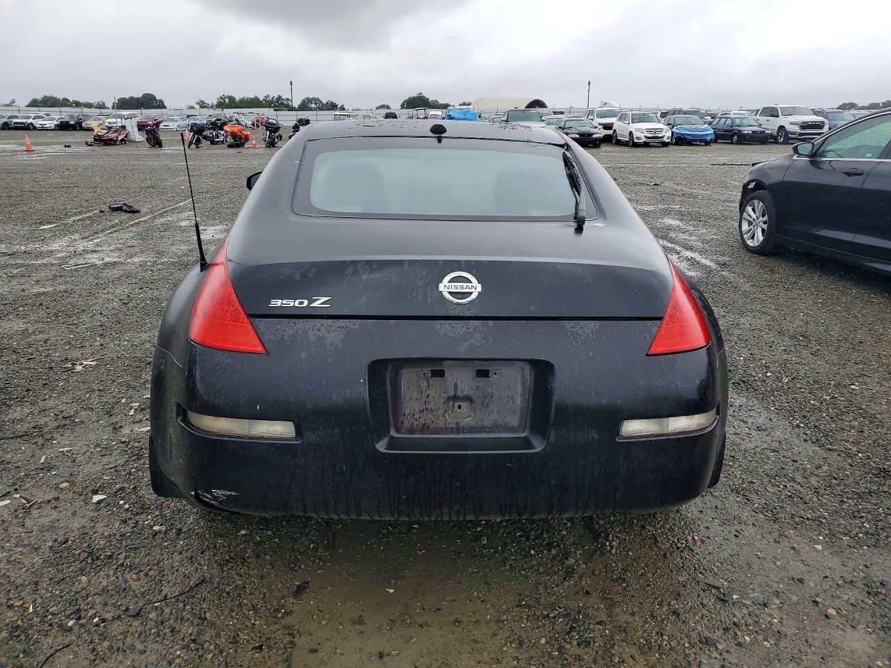 2006 Nissan 350Z Coupe - Image 6