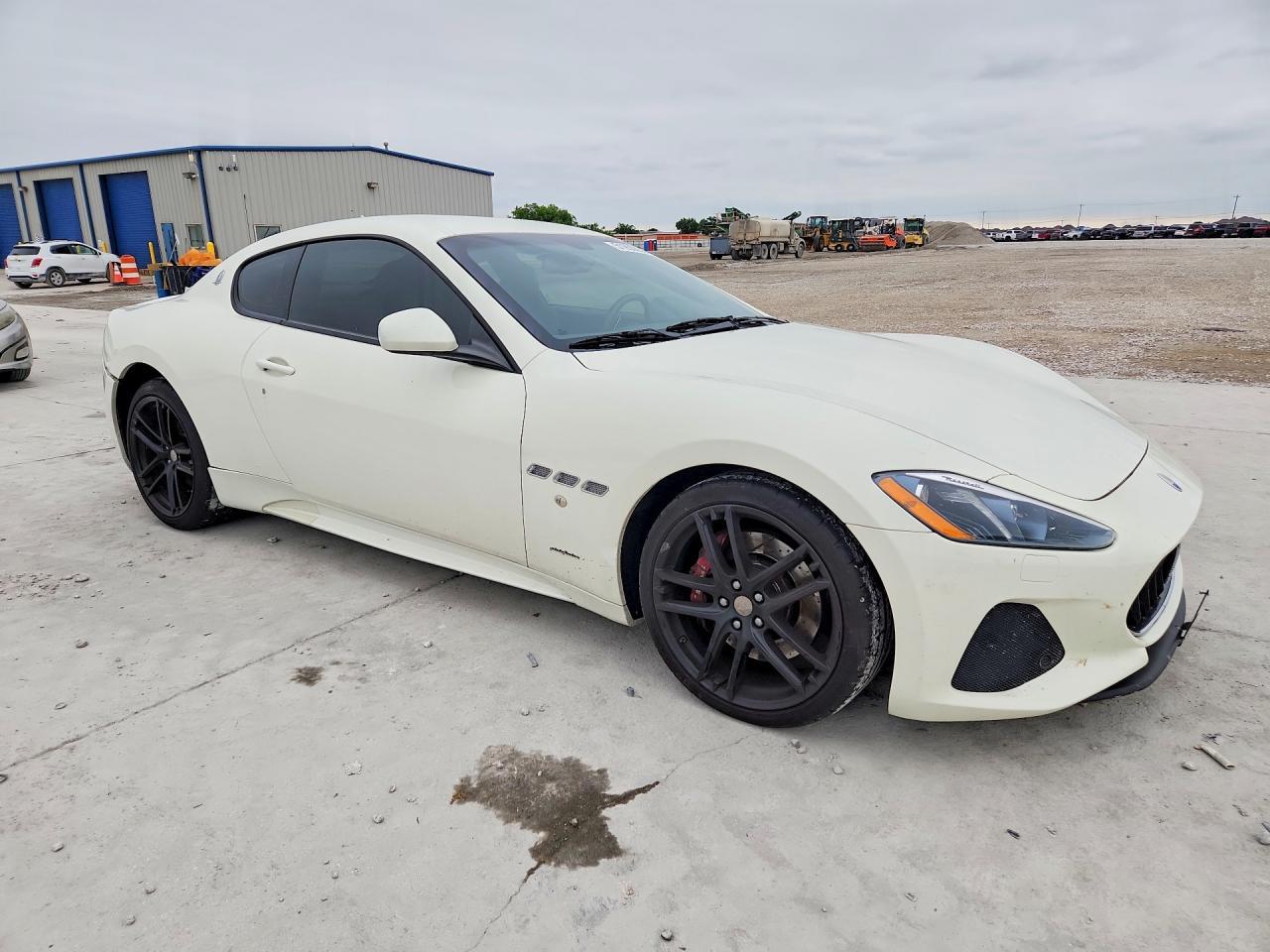 2018 Maserati Granturismo S - Фото 4